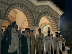 Βριλήσσια: Με θρησκευτική κατάνυξη τελέστηκε ο εορτασμός της μεγάλης γιορτής των αγίων 12 αποστόλων