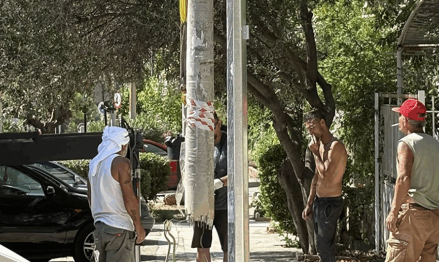 Φιλοθέη Ψυχικό: Αντικατάσταση των παλαιών στύλων ηλεκτροφωτισμού