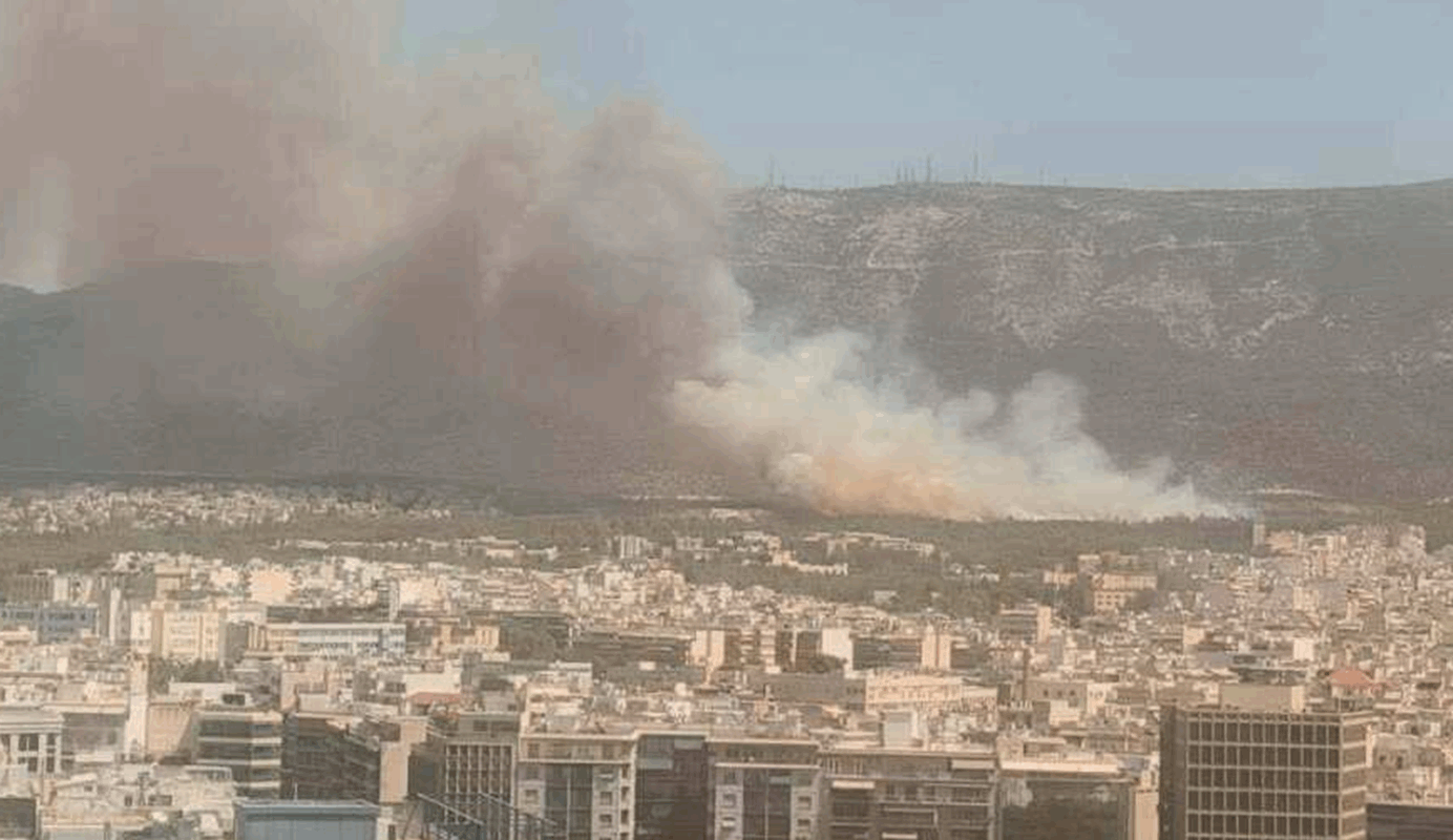 Παπάγου Χολαργός: Οριοθετήθηκε η φωτιά στους πρόποδες του Υμηττού - Άμεση η επέμβαση της Πυροσβεστικής