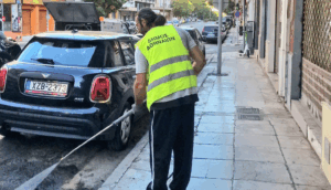 Όπως γνωστοποιεί και σε ανάρτησή της η αντιδήμαρχος καθαριότητας Ρωξάνη Μπέη οι παρεμβάσεις της ομάδας της καθαριότητας θα συνεχιστούν σε καθημερινή βάση σε κάθε γειτονιά της πρωτεύουσας.