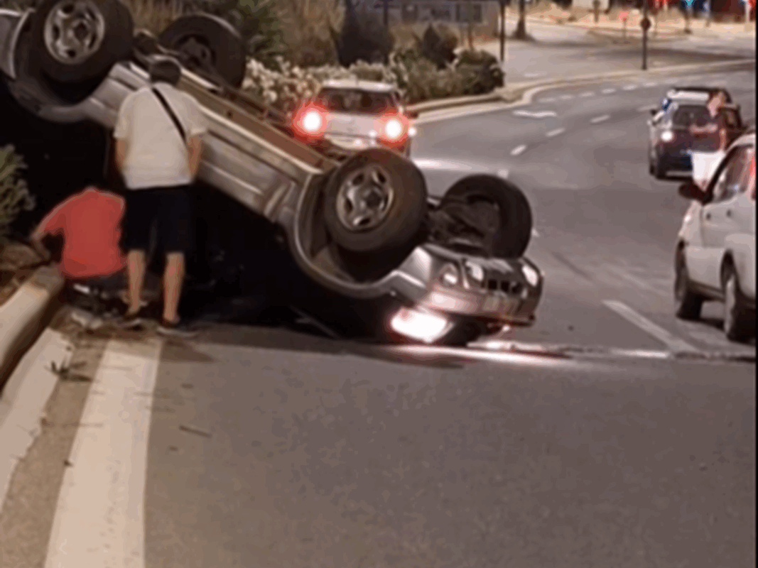 Τροχαίο στη Λ. Λαυρίου στα φανάρια προς Βρωμοπούσι