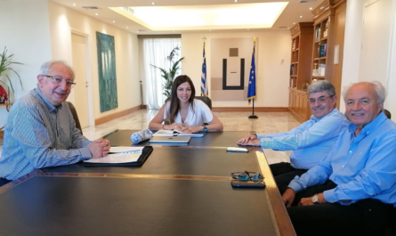 Μαρούσι: Συνάντηση του Δήμαρχου με την Υπουργό Παιδείας Θρησκευμάτων και Αθλητισμού