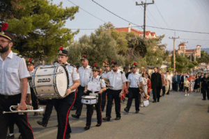Παλλήνη: Με λαμπρότητα ο πανηγυρικός Εσπερινός και η Λιτανεία της Εικόνας της Οσίας Ανθούσης στην Ανθούσα