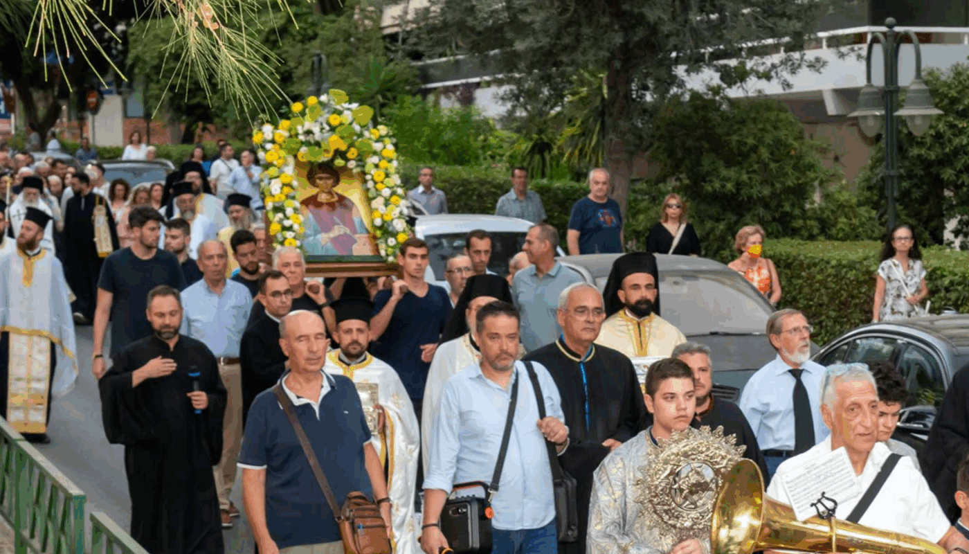 Λυκόβρυση Πεύκη: Με μεγαλοπρέπεια τιμήθηκε η μνήμη του Πολιούχου της Πεύκης Αγίου Παντελεήμονα