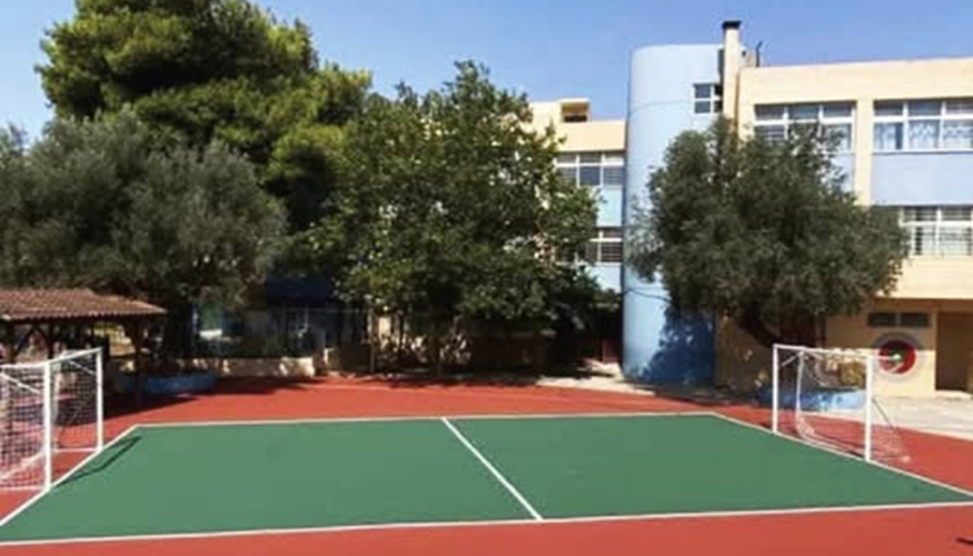 Λυκόβρυση Πεύκη: Ανοιχτά Σχολικά Προαύλια για Καλοκαιρινό Παιχνίδι και Άθληση