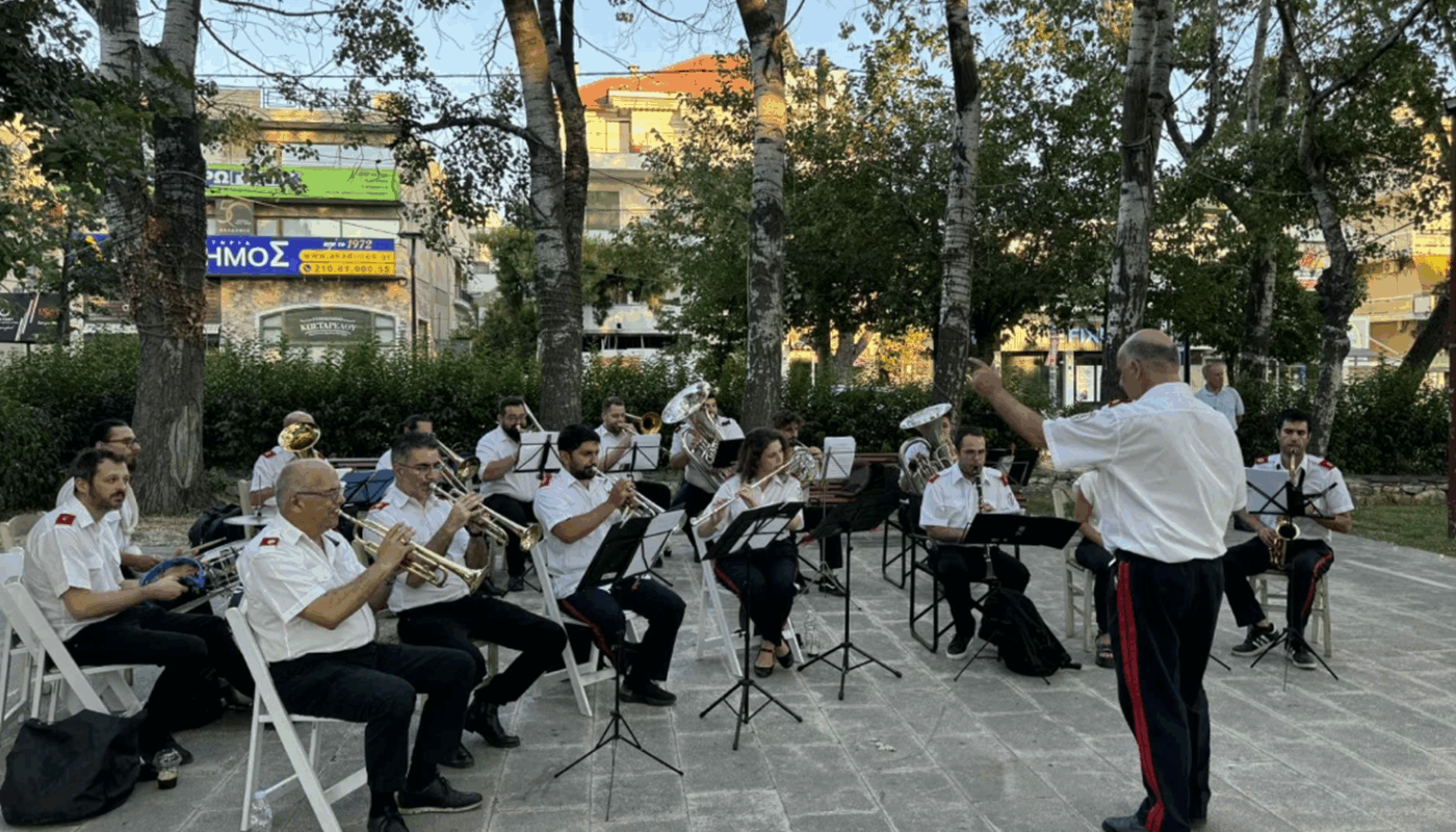Βριλήσσια: Από την πλατεία Ελευθερίας ξεκίνησαν οι Κυριακάτικες Συναυλίες της Φιλαρμονικής σε πάρκα και πλατείες των Βριλησσίων