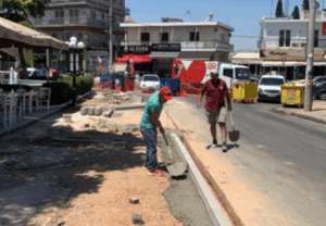 Λυκόβρυση Πεύκη: Κανονικά εξελίσσεται η ανακατασκευή και διαπλάτυνσης των νέων πεζοδρομίων περιμετρικά της κεντρικής πλατείας Λυκόβρυσης