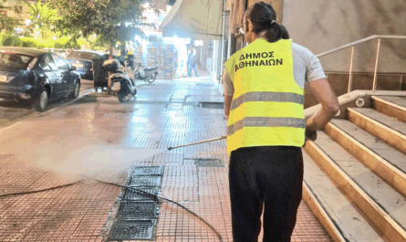 Δράση καθαρισμού από την υπηρεσία καθαριότητας του Δήμου κατά μήκος της Λεωφόρου Υμηττού