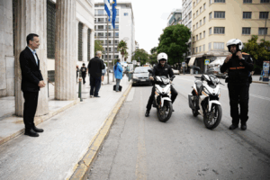 Τιμήθηκαν οι Δημοτικοί Αστυνομικοί του Δήμου Αθηναίων για την Ηρωική τους Πράξη