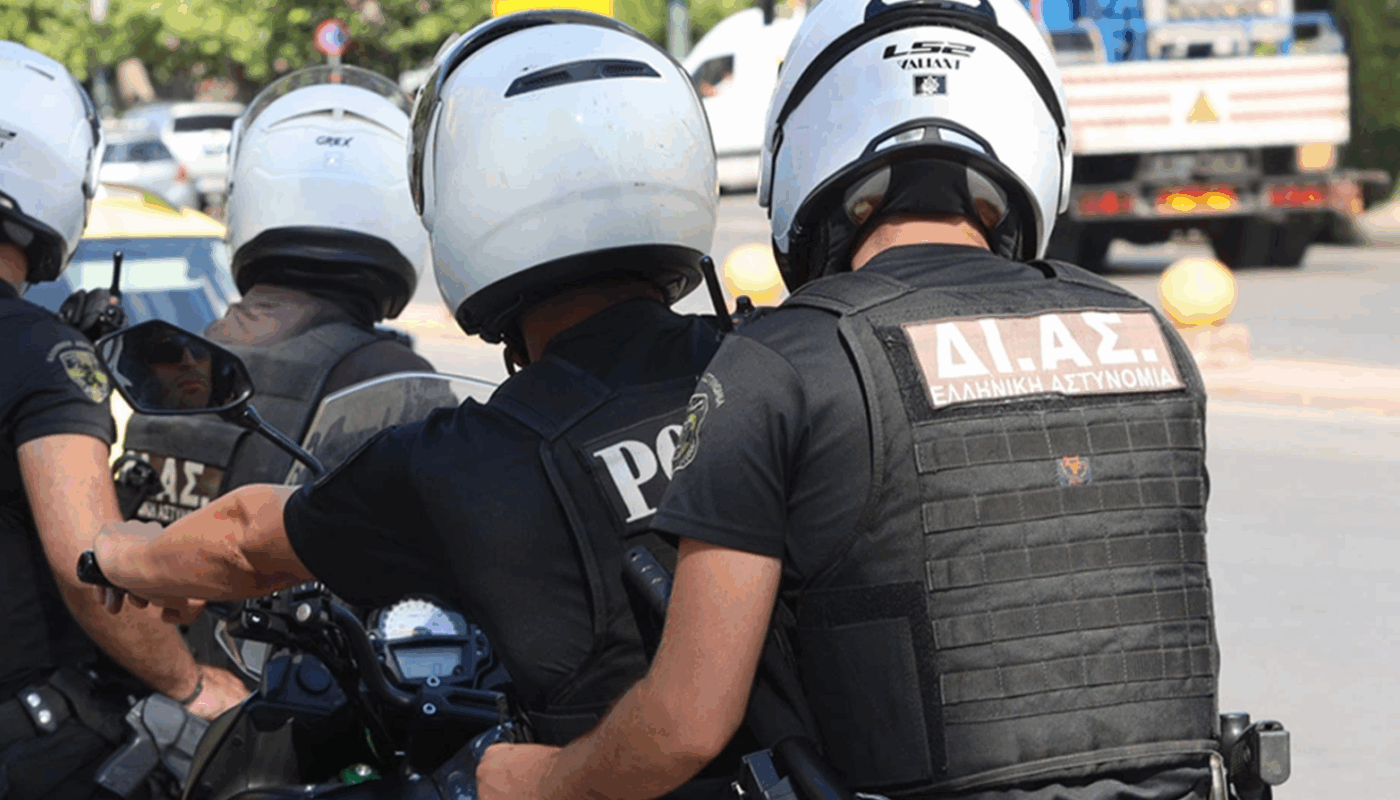 Σύλληψη μοτοσικλετιστή στο Κορωπί μετά από θεαματική καταδίωξη