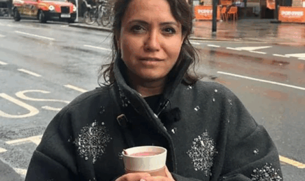 Γυναίκα στο Λονδίνο τιμωρήθηκε με πρόστιμο 150 λιρών για απόρριψη καφέ σε φρεάτιο