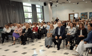 Μαρούσι: Ο Δήμαρχος στην επετειακή εκδήλωση για την Εθνική Επέτειο της 28ης Οκτωβρίου από τα μέλη των ΚΑΠΗ του Δήμου Μαρούσι: Ο Δήμαρχος στην επετειακή εκδήλωση για την Εθνική Επέτειο της 28ης Οκτωβρίου από τα μέλη των ΚΑΠΗ του Δήμου