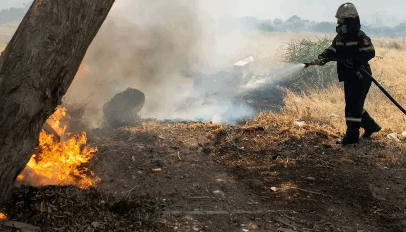 Μαρκόπουλο: Στη περιοχή του  Μαρκόπουλου σε οικοπεδικό χώρο είχαμε το μεσημέρι μικρής έκτασης φωτιά που περιορίστηκε άμεσαπου περιορίστηκε άμεσα
