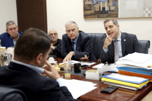 Ο Περιφερειάρχης Αττικής πραγματοποίησε αυτοψία σε κρίσιμα έργα υποδομής και αναβάθμισης της περιοχής – Στο επίκεντρο η αντιπλημμυρική θωράκιση, το οδικό δίκτυο, σχολικές υποδομές και η «Πράσινη Πολιτιστική Διαδρομή»