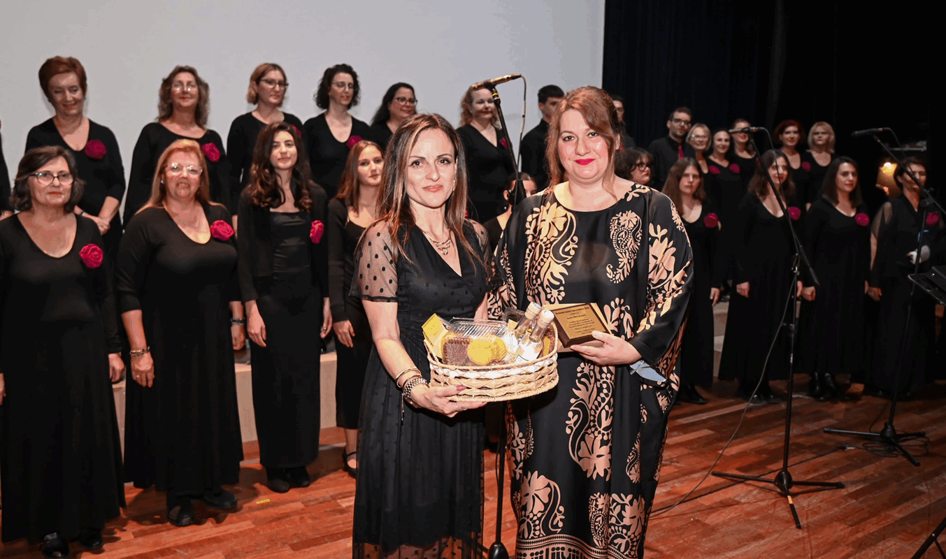 Λυκόβρυση Πεύκη: Την Κυριακή 19/10 πραγματοποιήθηκε το « 35ο Φεστιβάλ Χορωδιών Δήμου» στο Δημοτικό Θέατρο Πεύκης