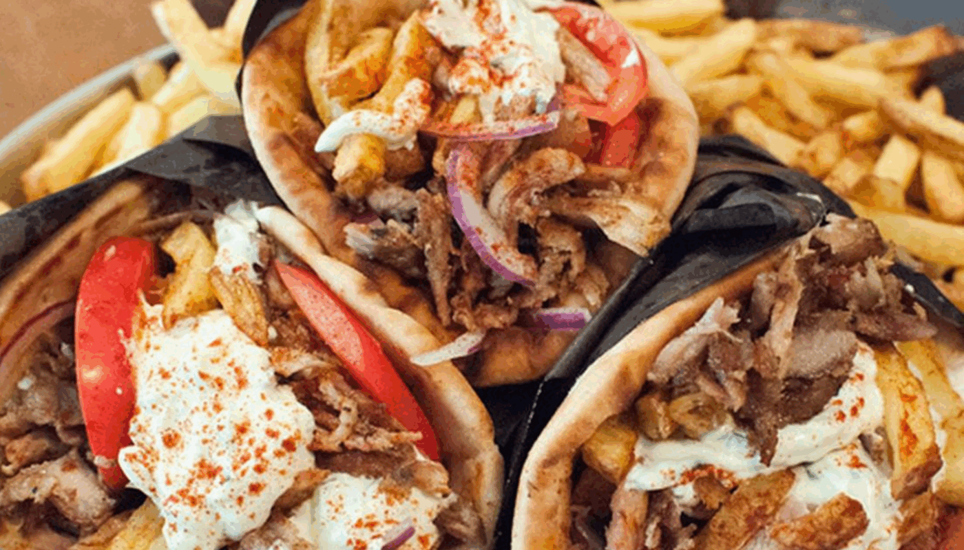 Το ελληνικό σουβλάκι με γύρος κατέκτησε την κορυφή της παγκόσμιας κατάταξης του Taste Atlas