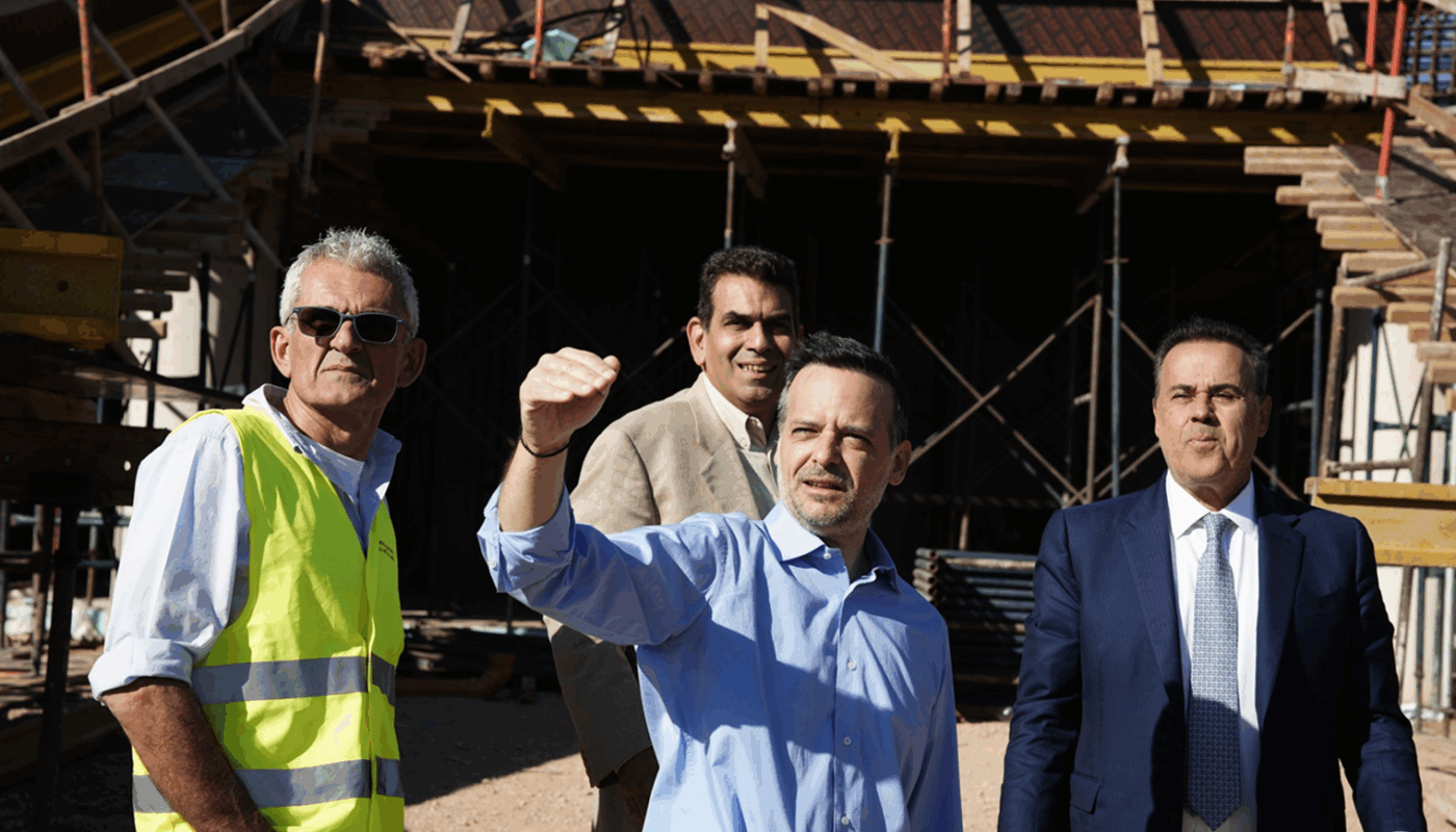 Επίσκεψη  του Δήμαρχου Αθηναίων Χάρη Δούκα και του υπουργού  Περιβάλλοντος και Ενέργειας Σταύρος Παπασταύρου στο μεγάλο έργου κατασκευής του γηπέδου του Παναθηναϊκού στον Βοτανικό.