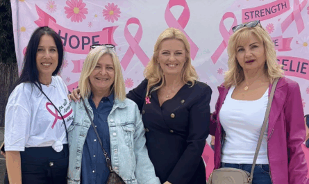 Δράση της Δημοτικής Επιτροπής Ισότητας του Δήμου Μαραθώνα στην Πλατεία Νέας Μάκρης αφιερωμένη στη Γυναίκα, την Πρόληψη και την Ελπίδα.