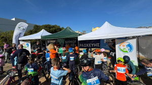 Αγία Παρασκευή: «1ο Φεστιβάλ Ποδηλασίας» Δεκάδες μικροί ποδηλάτες από τα δημοτικά σχολεία γέμισαν το Αθλητικό Κέντρο «Πευκάκια»