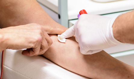 Συνεχίζονται οι δωρεάν αιματολογικές εξετάσεις για τα μέλη των ΚΑΠΗ του Δήμου Αγίας Παρασκευής