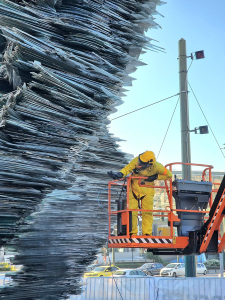 Ολοκληρώθηκε η ολοκληρωμένη συντήρηση του εμβληματικού γλυπτού «Δρομέας» στην Πλατεία Μεγάλης του Γένους Σχολή