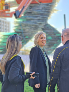 Ολοκληρώθηκε η ολοκληρωμένη συντήρηση του εμβληματικού γλυπτού «Δρομέας» στην Πλατεία Μεγάλης του Γένους Σχολή