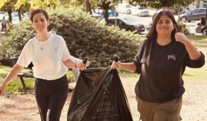 Αθήνα: Οι Εθελοντές της «Νέας Ακρόπολης» Δίνουν το παράδειγμα στην Πλατεία Βραζιλίας
