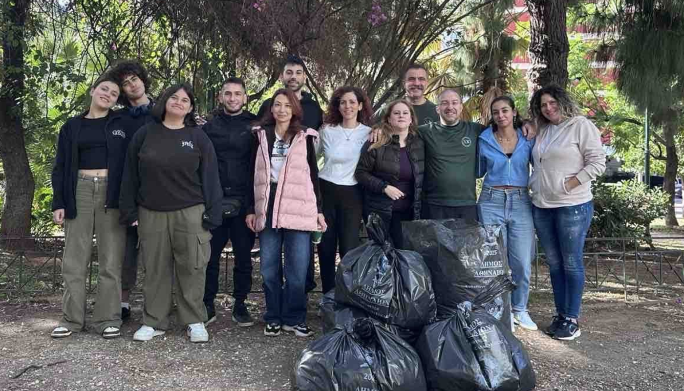 Αθήνα: Οι Εθελοντές της «Νέας Ακρόπολης» Δίνουν το παράδειγμα στην Πλατεία Βραζιλίας