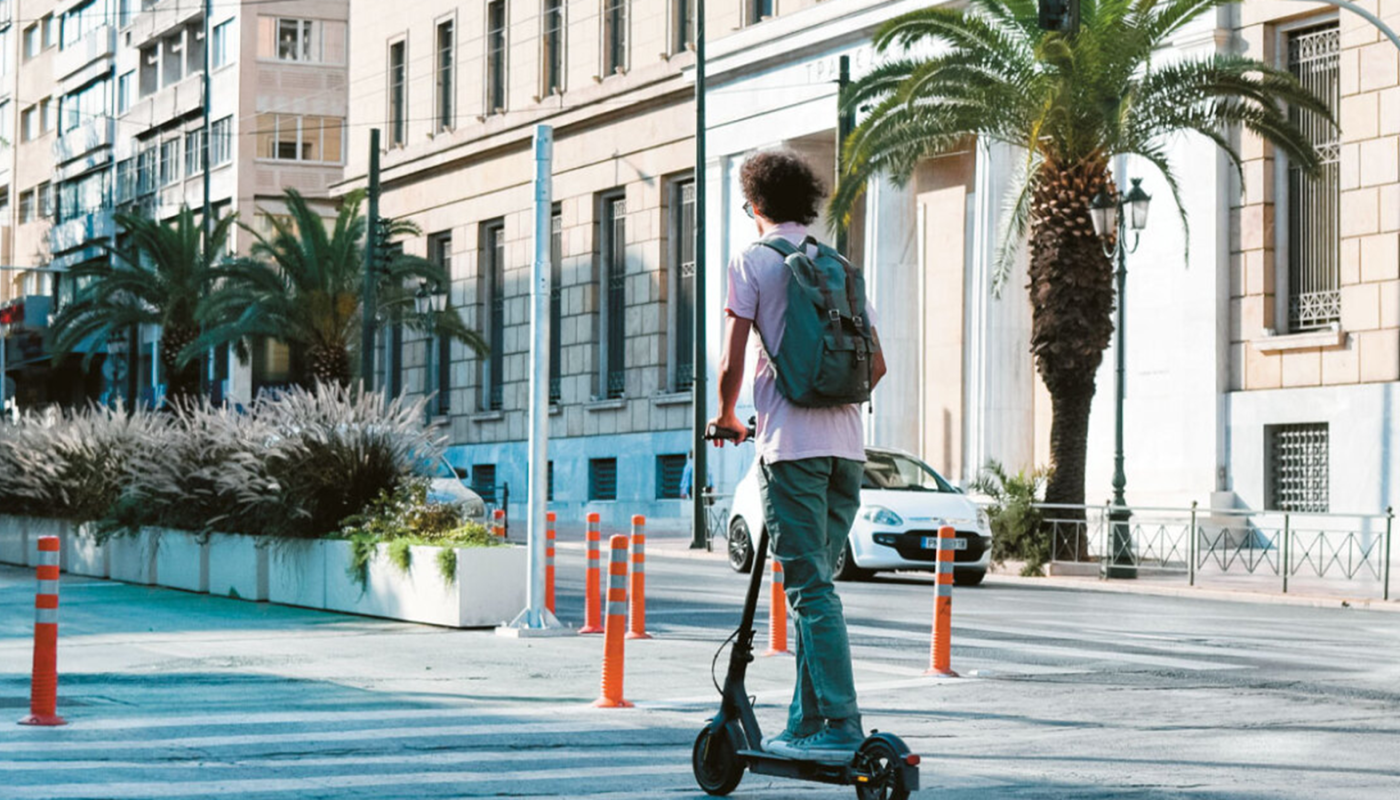 Αθήνα: Αυτό είναι το σχέδιο του Δήμου Αθηναίων για τα ηλεκτρικά πατίνια και ποδήλατα