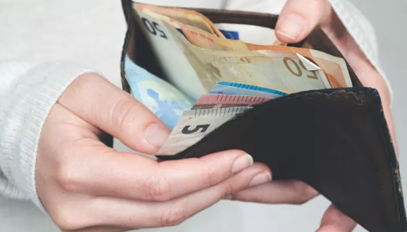 Αναμένονται αυξήσεις σε μισθούς και επιδόματα από το 2026