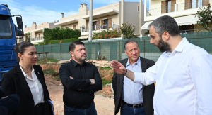 Αυτοψία στα σημεία όπου υλοποιούνται κρίσιμα έργα για τα Βριλήσσια πραγματοποιήσαν ο Περιφερειάρχης Αττικής Νίκος Χαρδαλιάς και ο Δήμαρχος Βριλησσίων Γιάννης Πισιμίσης. Αυτοψία στα σημεία όπου υλοποιούνται κρίσιμα έργα για τα Βριλήσσια πραγματοποιήσαν ο Περιφερειάρχης Αττικής Νίκος Χαρδαλιάς και ο Δήμαρχος Βριλησσίων Γιάννης Πισιμίσης.