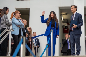 Η Κίμπερλι Γκιλφόιλ συναντά το προσωπικό της Πρεσβείας των ΗΠΑ στην Ελλάδα