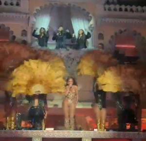 Η επικερδής εμφάνιση της Jennifer Lopez σε γάμο δισεκατομμυριούχων στην Ινδία