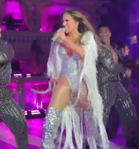 Η επικερδής εμφάνιση της Jennifer Lopez σε γάμο δισεκατομμυριούχων στην Ινδία