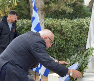 Κηφισιά: Τελέστηκε την Παρασκευή στο χώρο του μνημείου Ν. Σιαλμά, το επιμνημόσυνο τρισάγιο του Ήρωα Υποσμηναγού Ν. Σιαλμά Κηφισιά: Τελέστηκε την Παρασκευή στο χώρο του μνημείου Ν. Σιαλμά, το επιμνημόσυνο τρισάγιο του Ήρωα Υποσμηναγού Ν. Σιαλμά