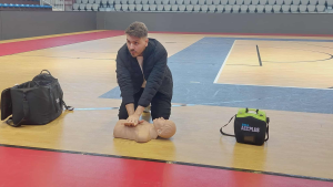 Κηφισιά: Το  Ζηρίνειο Στάδιο απέκτησε έναν νέο αυτόματο εξωτερικό απινιδωτή