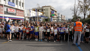 Χαλάνδρι:  Εντυπωσιακή η συμμετοχή των μαθητών του Χαλανδρίου στον αγώνα δρόμου επί της Μαραθώνιας Διαδρομής