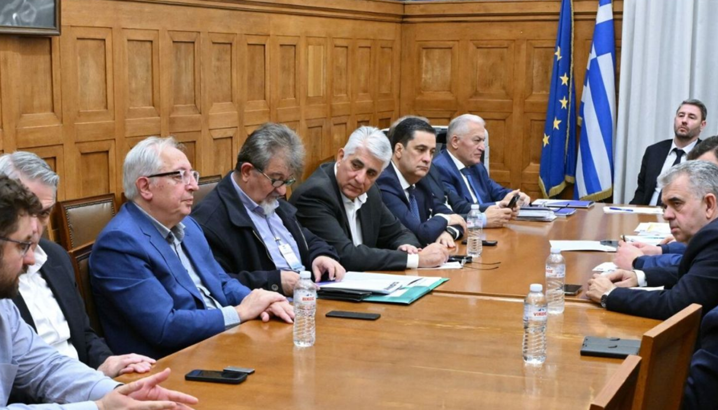 Ο Δήμαρχος Αμαρουσίου στις συναντήσεις της ΚΕΔΕ με ΠΑΣΟΚ και ΣΥΡΙΖΑ ενόψει του Προϋπολογισμού 2026