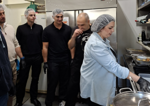 Δράση προσφοράς από την εταιρεία Ebury Hellas στο Κοινωνικό Παντοπωλείο του Δήμου Αμαρουσίου Δράση προσφοράς από την εταιρεία Ebury Hellas στο Κοινωνικό Παντοπωλείο του Δήμου Αμαρουσίου