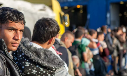 Μεταναστευτικό: Μόλις ένας στους 10 που δήλωνε «ανήλικος» αποδείχθηκε πως ήταν  ενήλικος