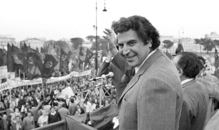 Αφιέρωμα στον Μίκη Θεοδωράκη (Κυριακή 23 Νοεμβρίου) 100 Χρόνια Μίκης Θεοδωράκης - Άξιον εστί!