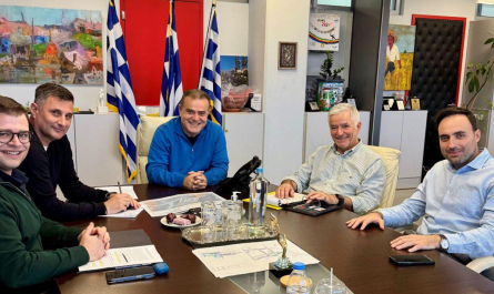 Παλλήνη: Συνάντηση συνεργασίας Δήμων Παλλήνης και Παιανίας για θέματα εκπαίδευσης