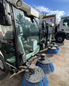 Παλλήνη: Ο Δήμος ενισχύει τον στόλο καθαριότητας με επτά (7) νέα ηλεκτροκίνητα οχήματα Παλλήνη: Ο Δήμος ενισχύει τον στόλο καθαριότητας με επτά (7) νέα ηλεκτροκίνητα οχήματα