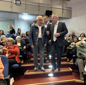 Ο Δήμος Παπάγου Χολαργού τίμησε τον ζωγράφο Κώστα Σπυριούνη Ο Δήμος Παπάγου Χολαργού τίμησε τον ζωγράφο Κώστα Σπυριούνη