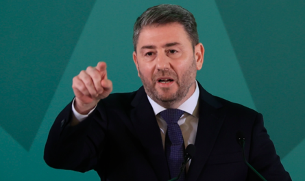 Ανδρουλάκης: Το ΠΑΣΟΚ Σύμμαχος των Μικρομεσαίων Επιχειρήσεων – Σχέδιο για Δίκαιη Ανάπτυξη