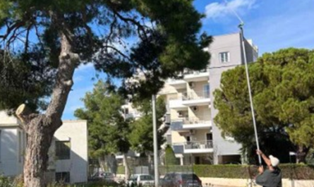 Σε εξέλιξη εργασίες ψεκασμού των πεύκων στον Δήμο Λυκόβρυσης-Πεύκης