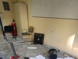 Πολυτεχνείο: Επεισόδια με ζημιές και ξυλοδαρμούς μέσα στο κτήριο Πολυτεχνείο: Επεισόδια με ζημιές και ξυλοδαρμούς μέσα στο κτήριο