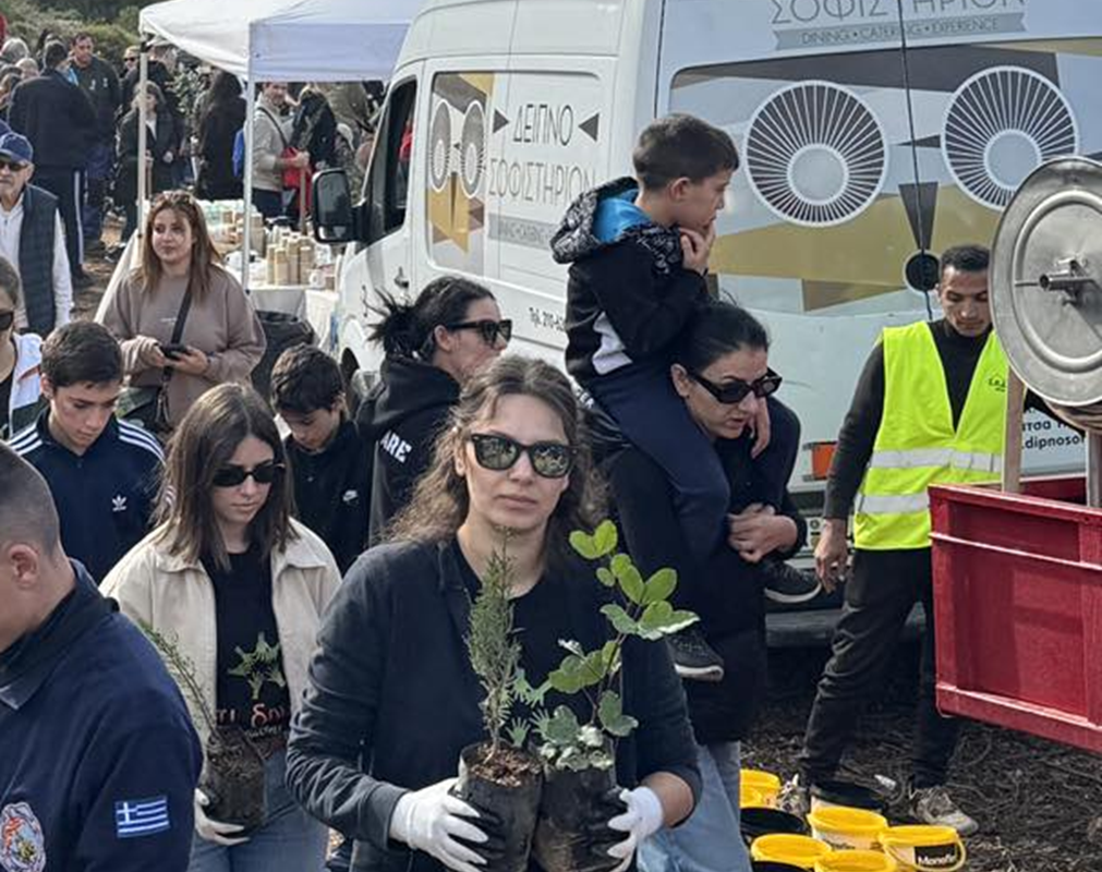 ΣΠΑΠ: "5η Δράση" Επιτυχημένη δενδροφύτευση στον Κοκκινάρα της Κηφισιάς