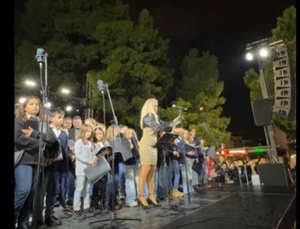 Αγία Παρασκευή: Μαγική γιορτή με το Ανάμα του  Χριστούγεννα Δέντρου