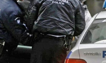 Ένταση στην Αργυρούπολη: Οδηγός απείλησε άλλον με τσεκούρι μετά από διαφωνία